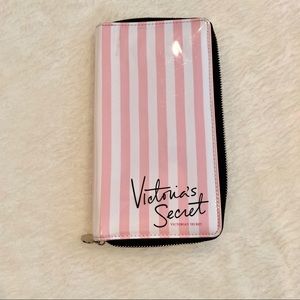 VS Travel Wallet